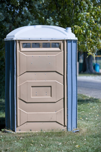 Porta potty delivery and setup in Gentry, AR